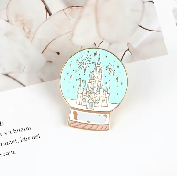 Magic Castle Enameled Pin NEW - Picture 6 of 6